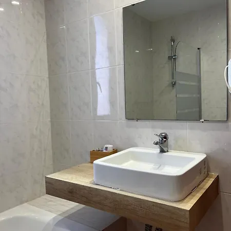 ホテル El Cobertizo 3*