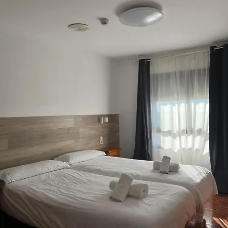 ホテル El Cobertizo Plasencia del Monte