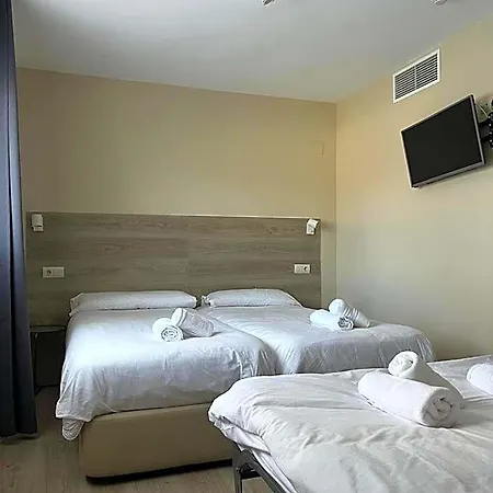 El Cobertizo Hotel Plasencia del Monte