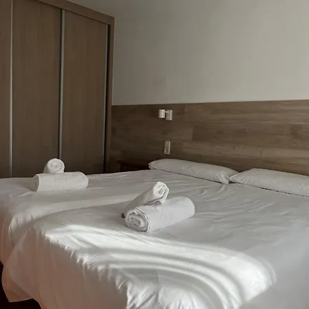 Hotel El Cobertizo Plasencia del Monte
