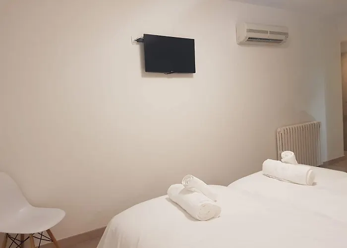 El Cobertizo 3* Plasencia del Monte